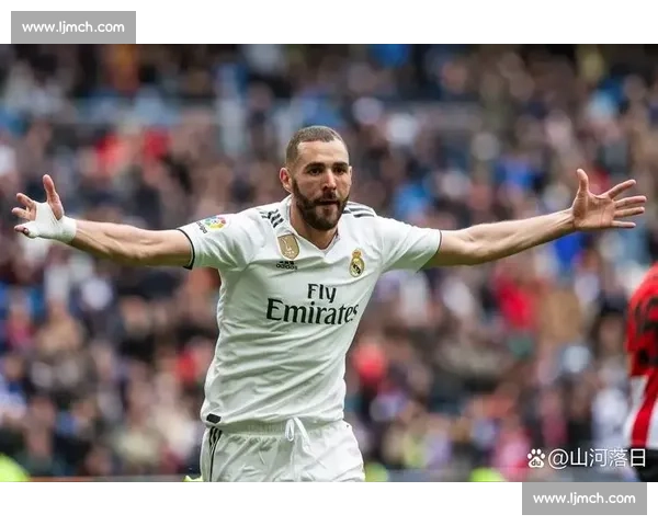 姆巴佩 9 场 12 球虐巴萨:本世纪第三,效率碾压 C 罗本泽马